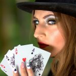 What are the reasons to play online slot machines?